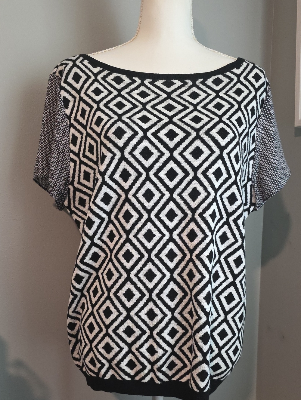 LOFT Black & White Geometric Boatneck Blouse Size XL